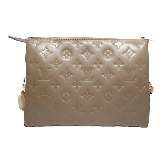 Louis Vuitton Coussin PM Lambskin Shoulder Bag Taupe - Picture 2 of 8